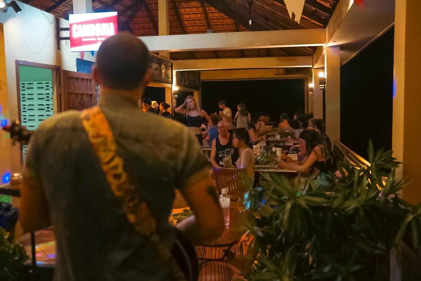 Karma Traders Kampot Hostel Luaran gambar