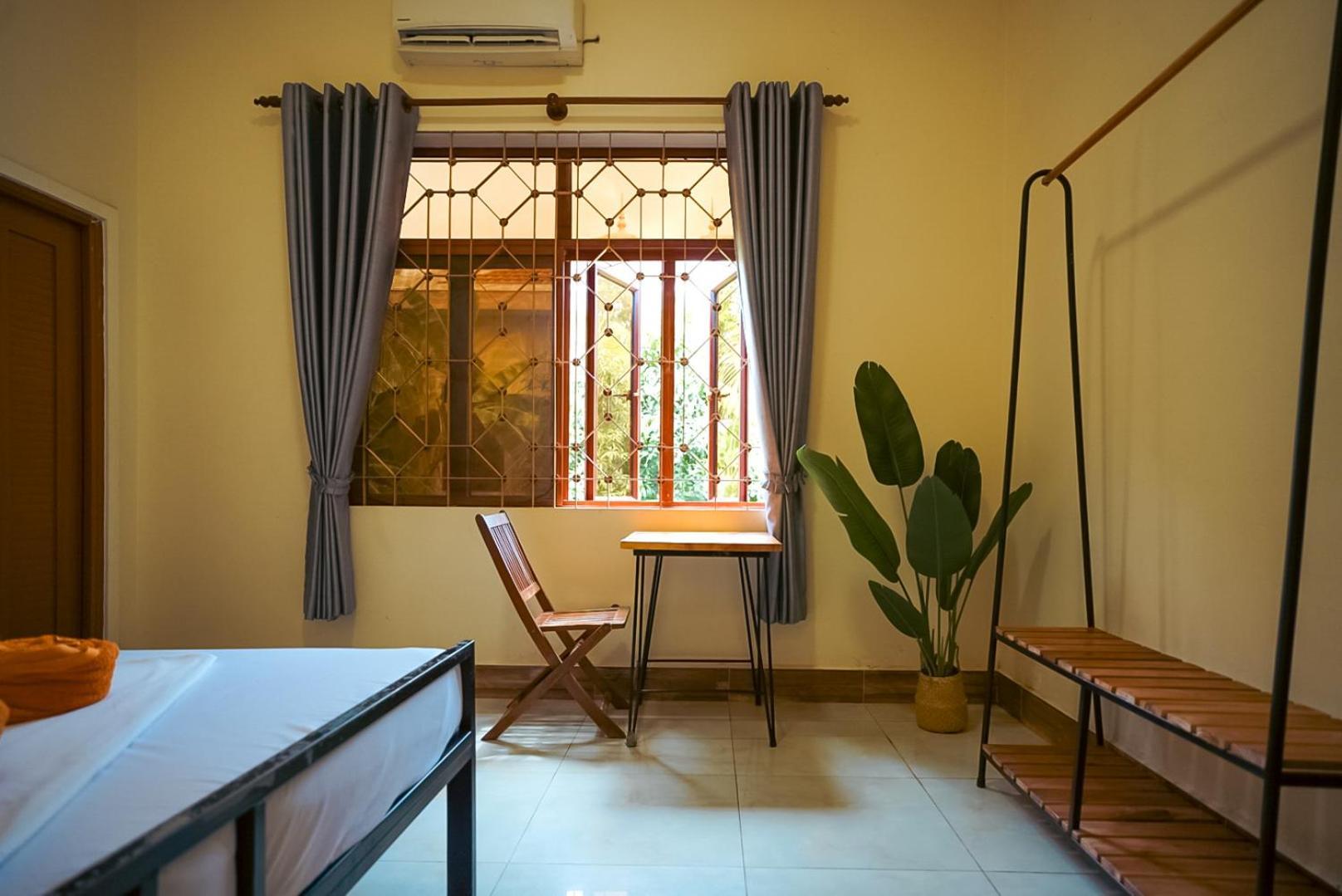Karma Traders Kampot Hostel Luaran gambar