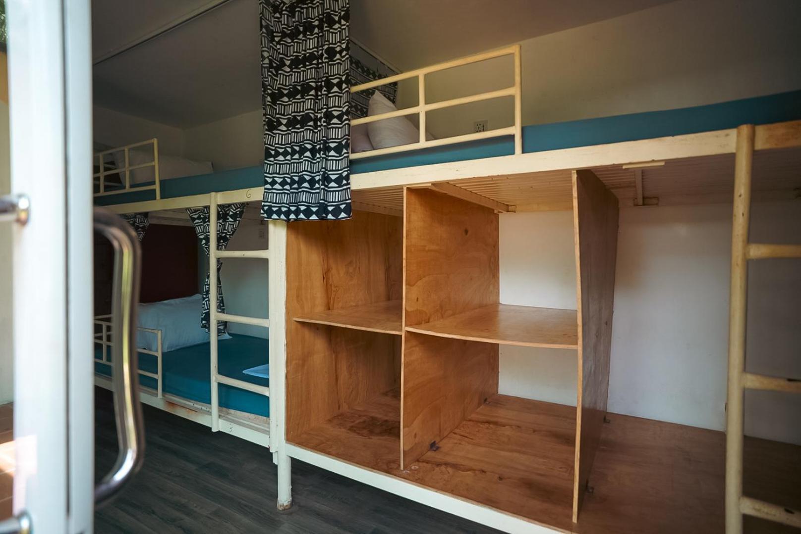Karma Traders Kampot Hostel Bilik gambar