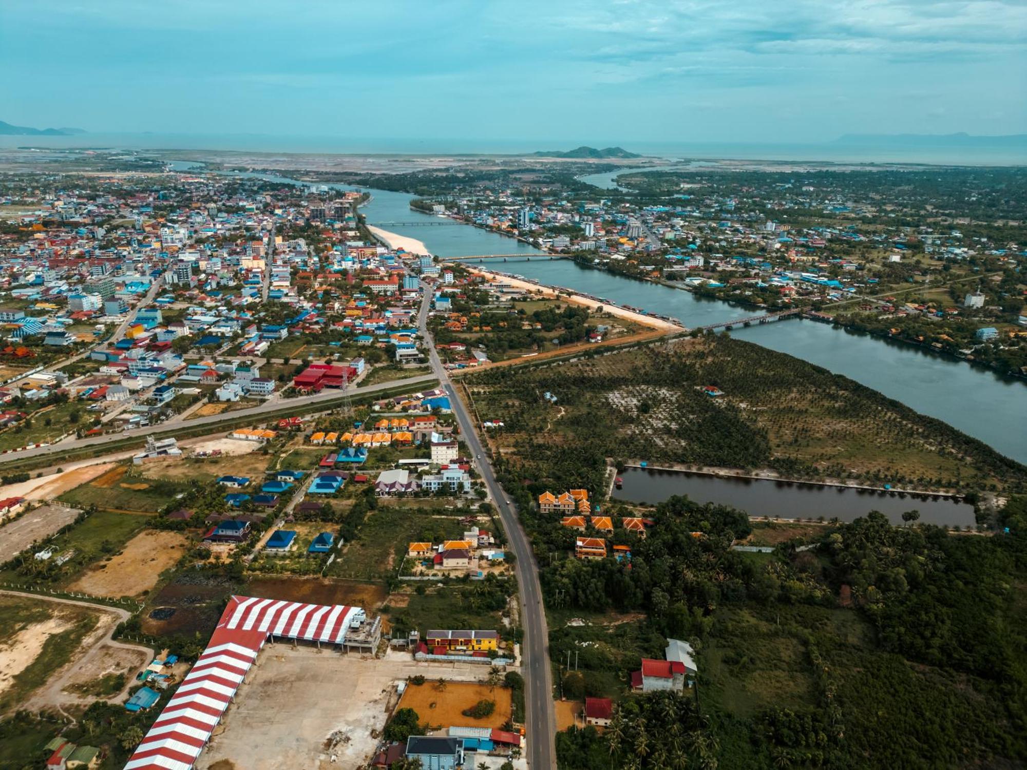 Karma Traders Kampot Hostel Luaran gambar